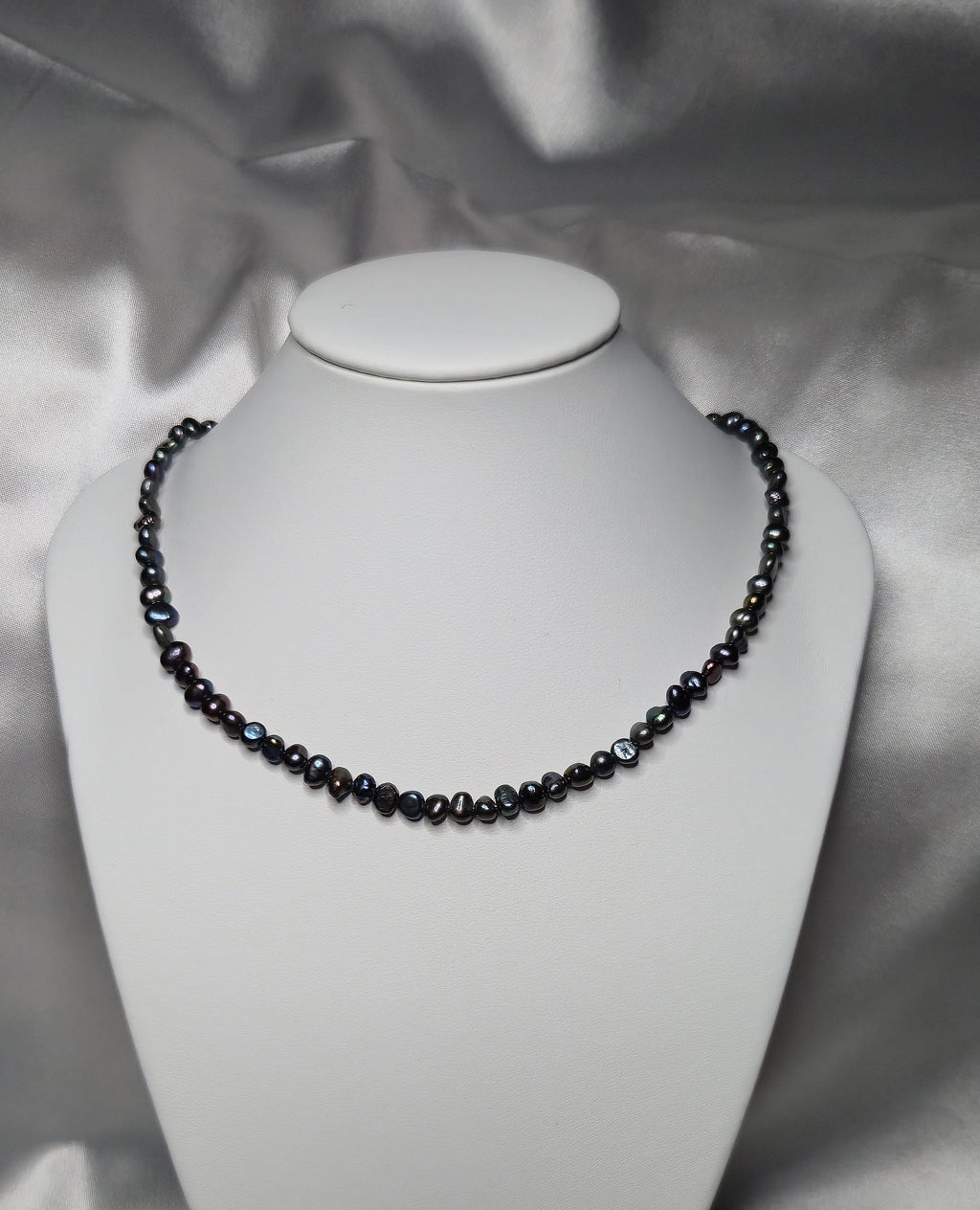 Collier FATALE - Perles d'eau douce🖤