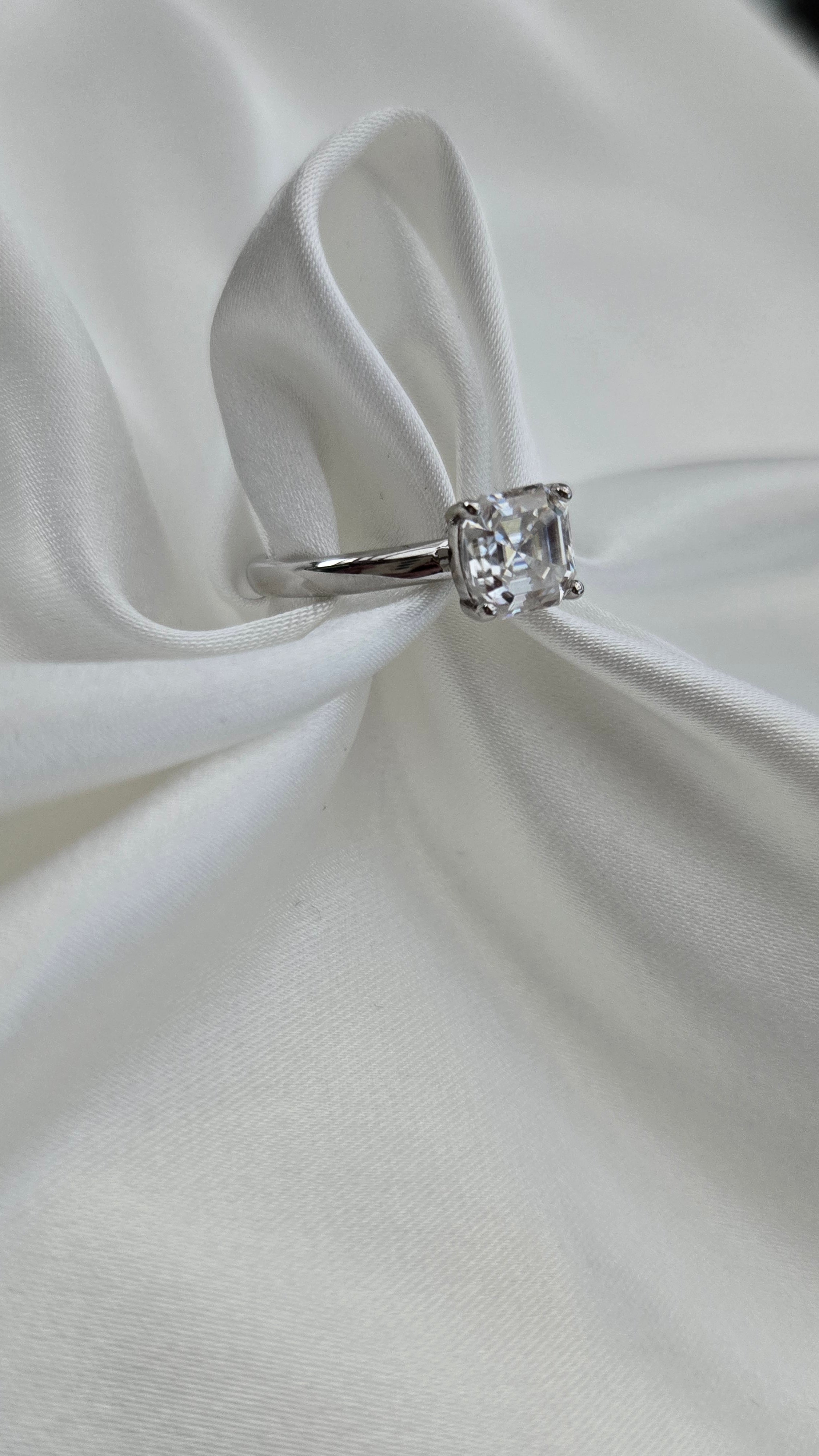 Bague Solitaire Asscher(T.réglable ≤61)