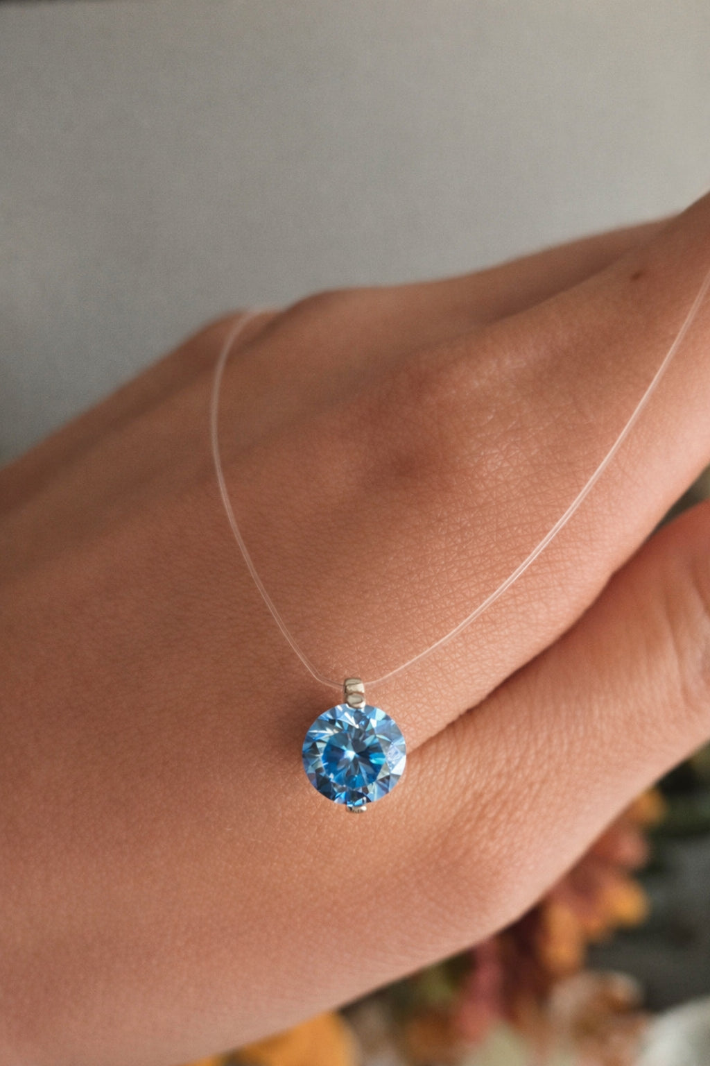 Illusion – Collier Fil Invisible en Moissanite