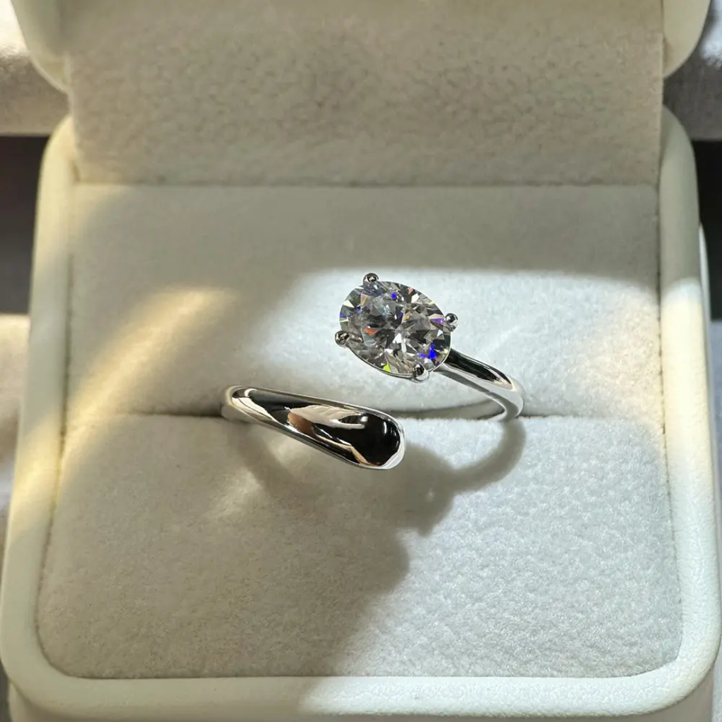 Bague Isis Moissanite